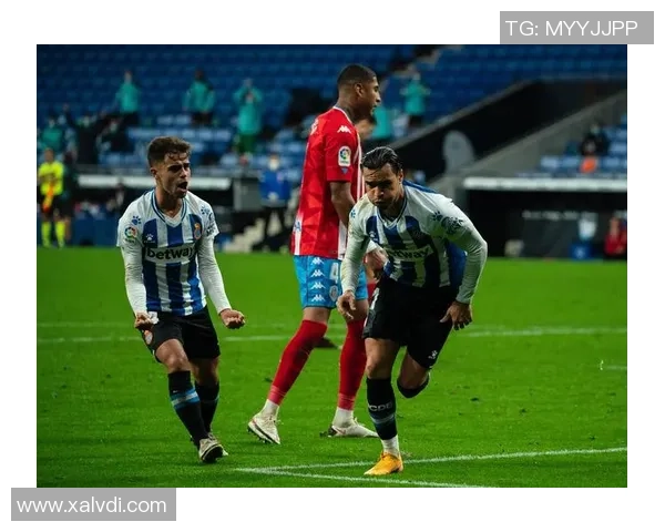 西班牙人主场迎战莱加争夺西乙联赛关键三分的精彩对决